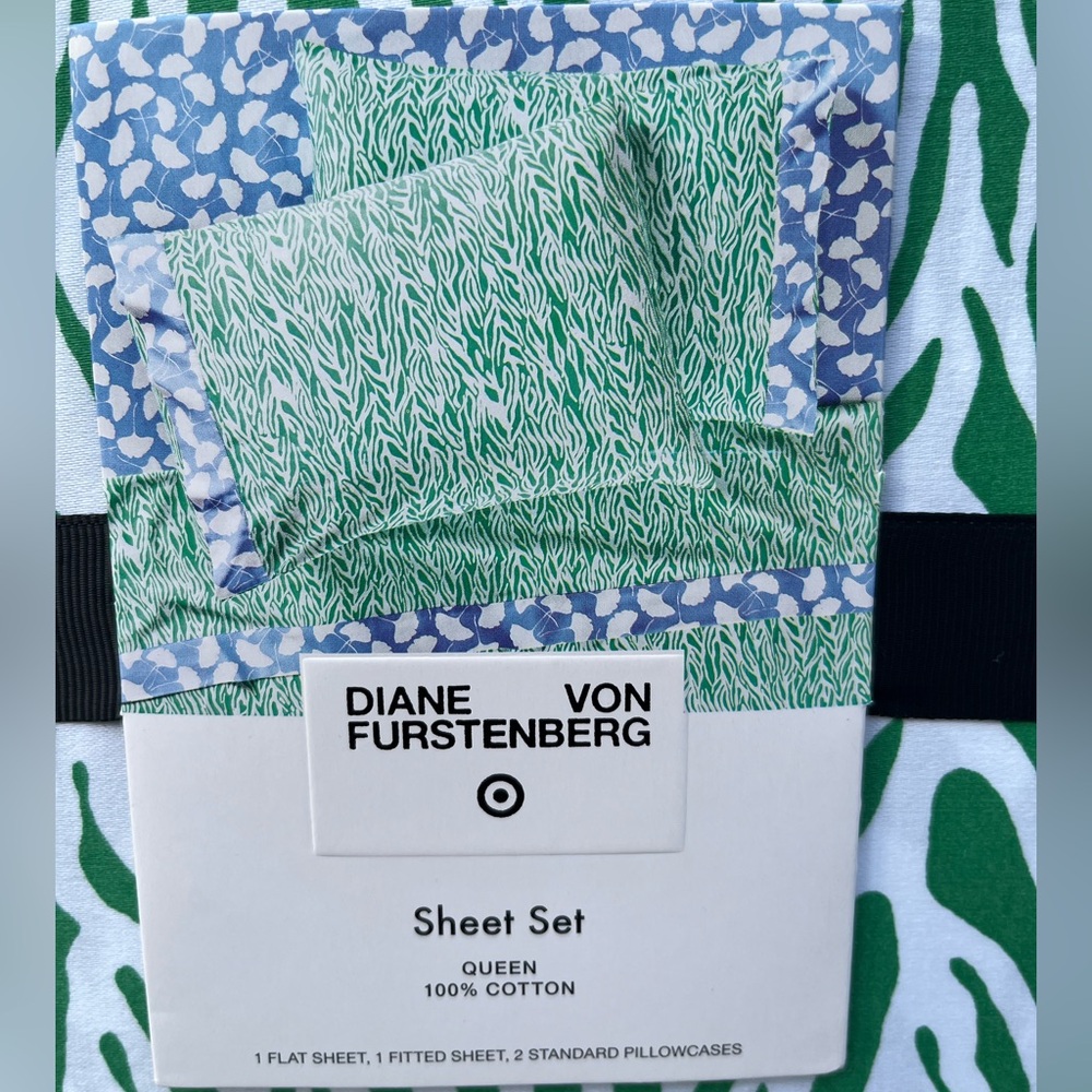 Diane von Furstenberg x Target Queen sheet set NWT